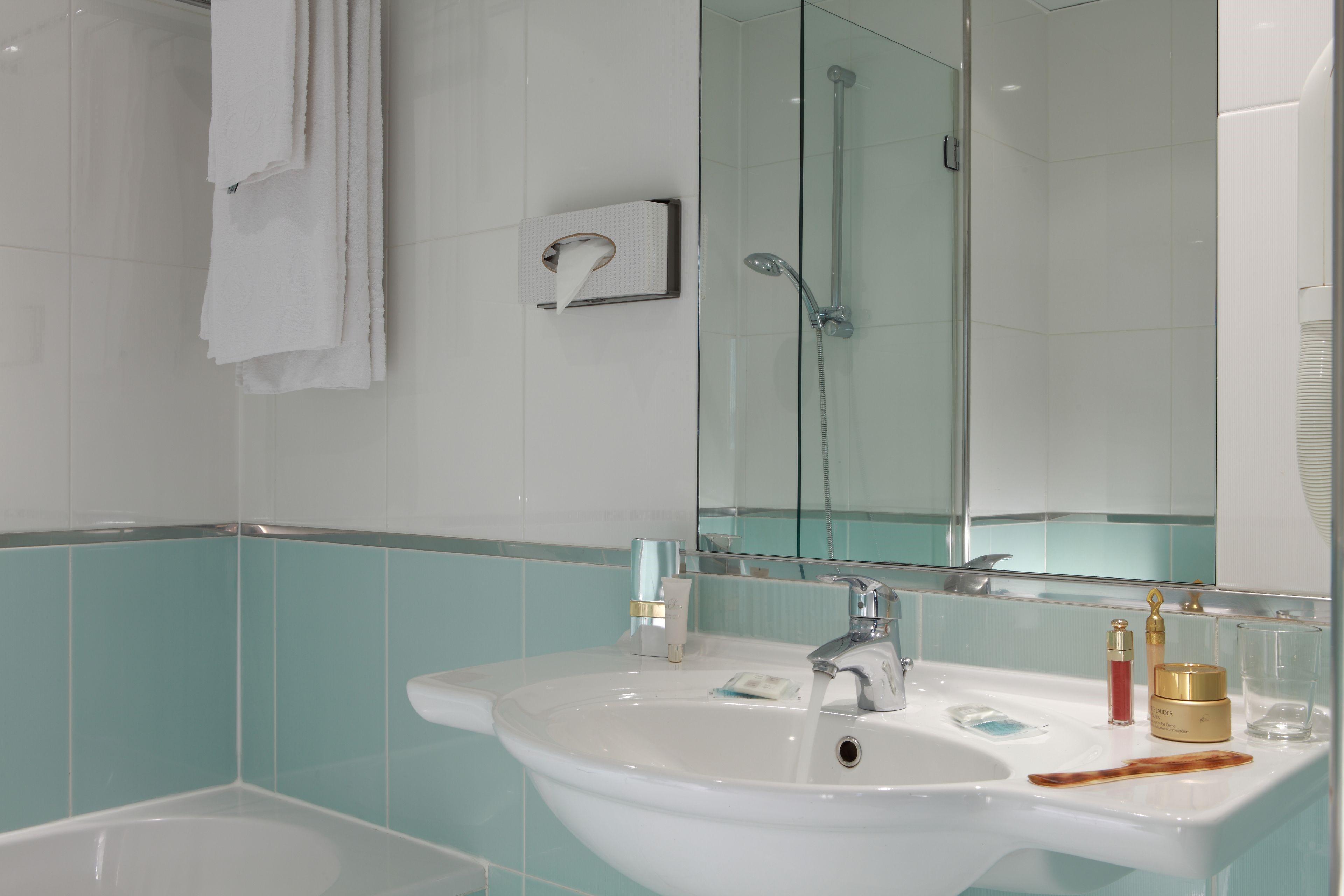 Hotel Espace Champerret Левалоа-Пере Стая снимка