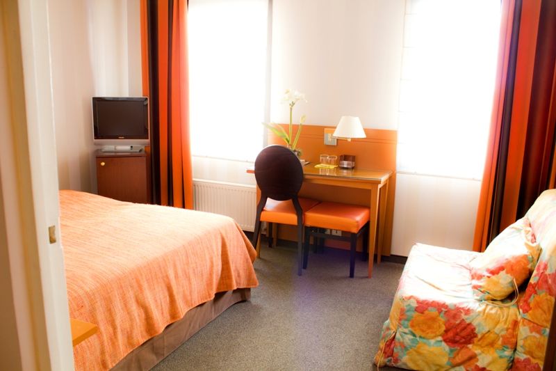 Hotel Espace Champerret Левалоа-Пере Екстериор снимка